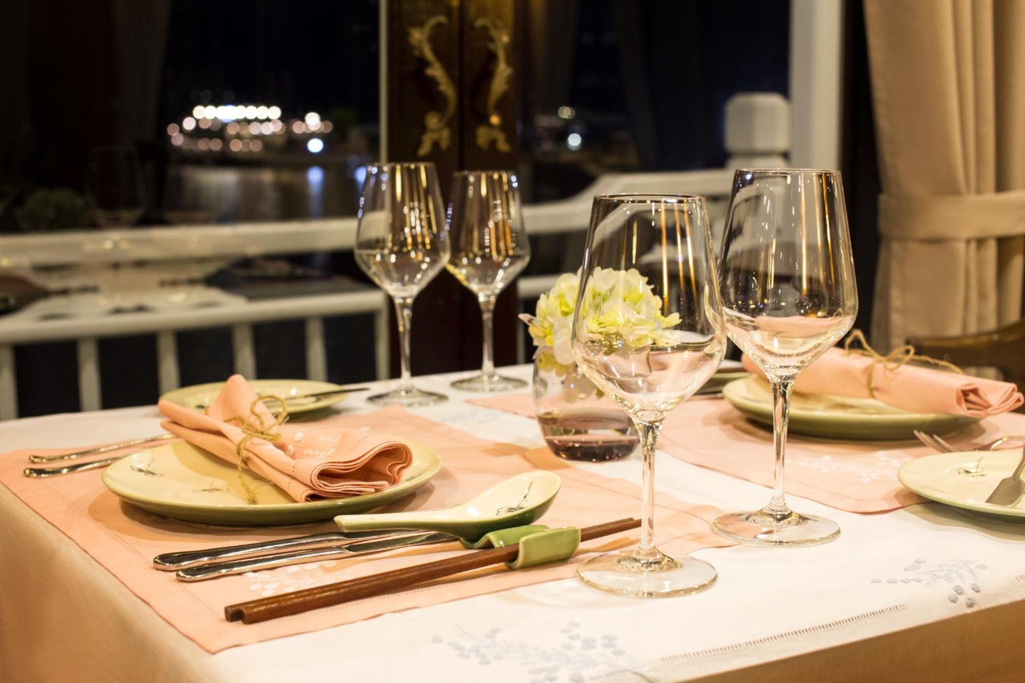 Hera Boutique Cruise Ha Long Bay מראה חיצוני תמונה