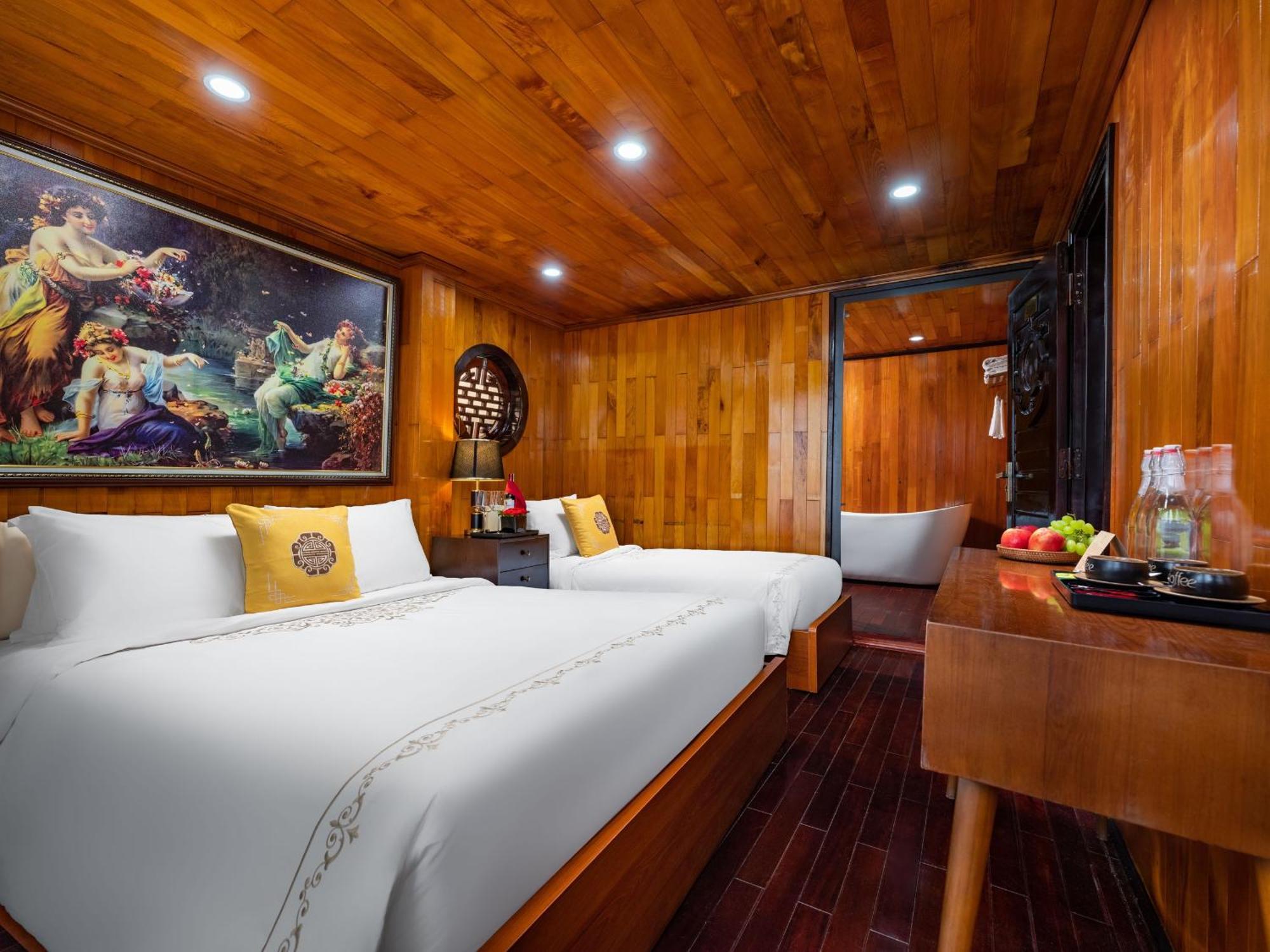 Hera Boutique Cruise Ha Long Bay מראה חיצוני תמונה