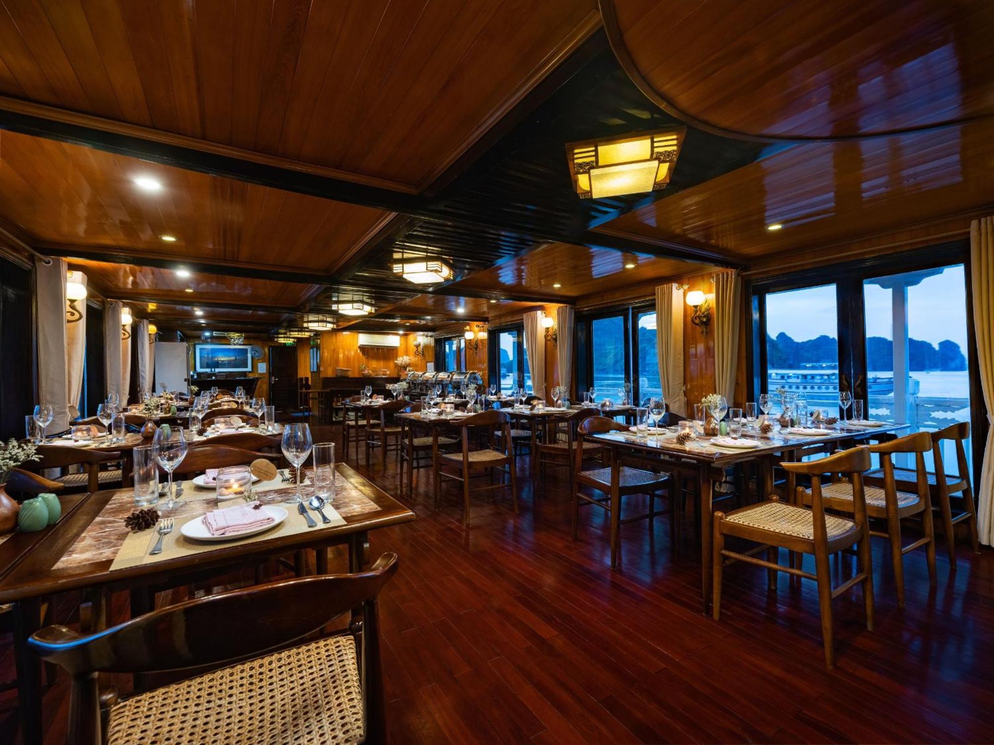 Hera Boutique Cruise Ha Long Bay מראה חיצוני תמונה