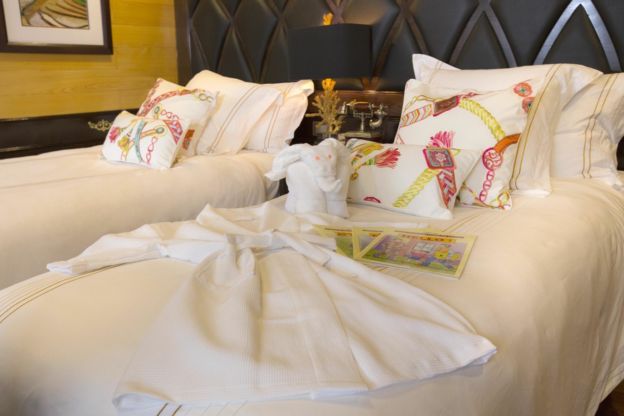 Hera Boutique Cruise Ha Long Bay מראה חיצוני תמונה