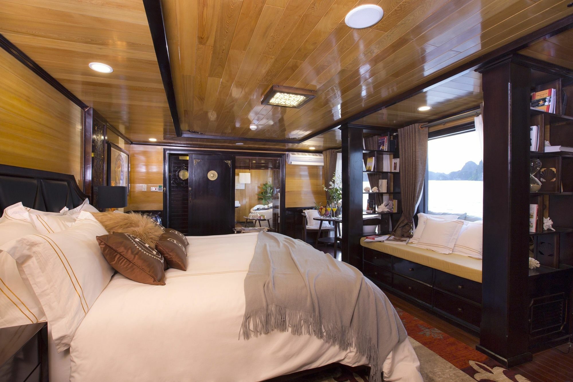 Hera Boutique Cruise Ha Long Bay מראה חיצוני תמונה